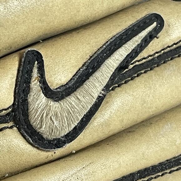 Nike DE Diamond Edge Baseball Glove 11 in Right Hand Throw Web Pocket Black/Tan - Picture 9 of 11